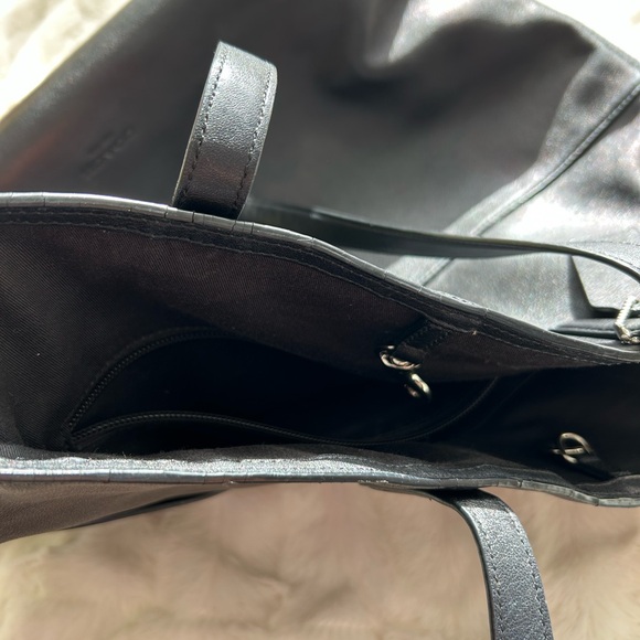Coach Black Leather Tote Bag - Picture 3 of 4